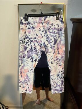 RBX Tie-Dye Capri Leggings in Purple & Pink